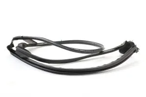 Lamborghini - Used Parts 4T0837912C-Q2 RH DOOR SEAL