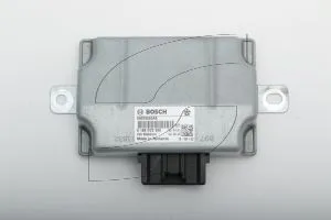 Maserati - Used Parts 675000493-A3 VOLTAGE STABILIZER