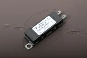 Maserati - Used Parts 670002131-A2 FM2/DAB AMPLIFIER